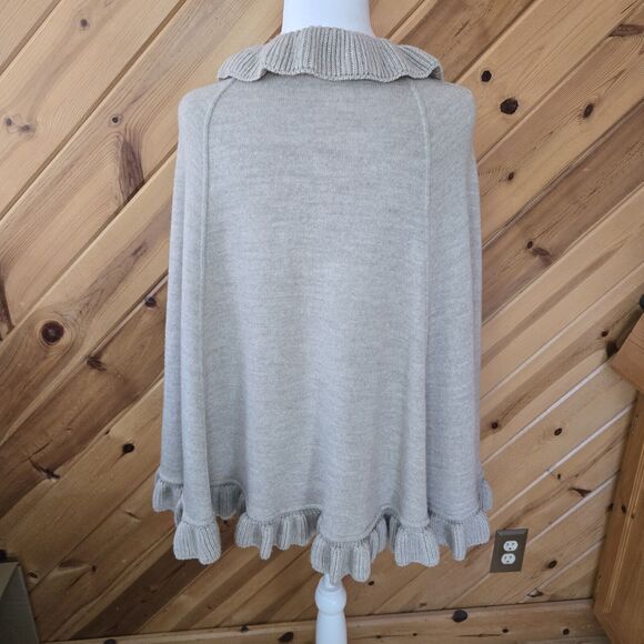 Corti Bloomingdales 100% Pure Merino Wool Hook & Eye Shawl Tan S/M Made In Italy - Picture 6 of 6